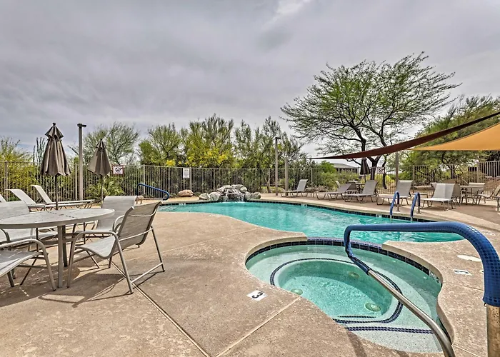 Golf Course View & Pool Access: Gem Casa vacanze