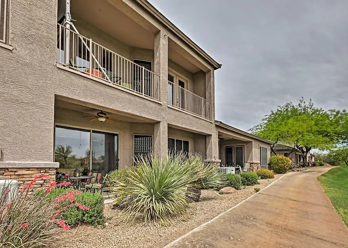 Golf Course View & Pool Access: Gem Casa vacanze Gold Canyon