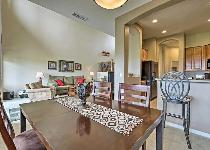 Casa vacanze Golf Course View & Pool Access: Gem