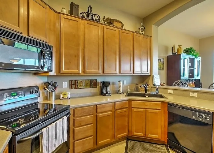 Golf Course View & Pool Access: Gem * Gold Canyon
